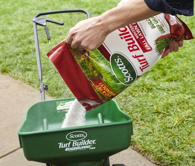 Turf Builder® WinterGuard® Fall Lawn Food - 12,000 sq ft