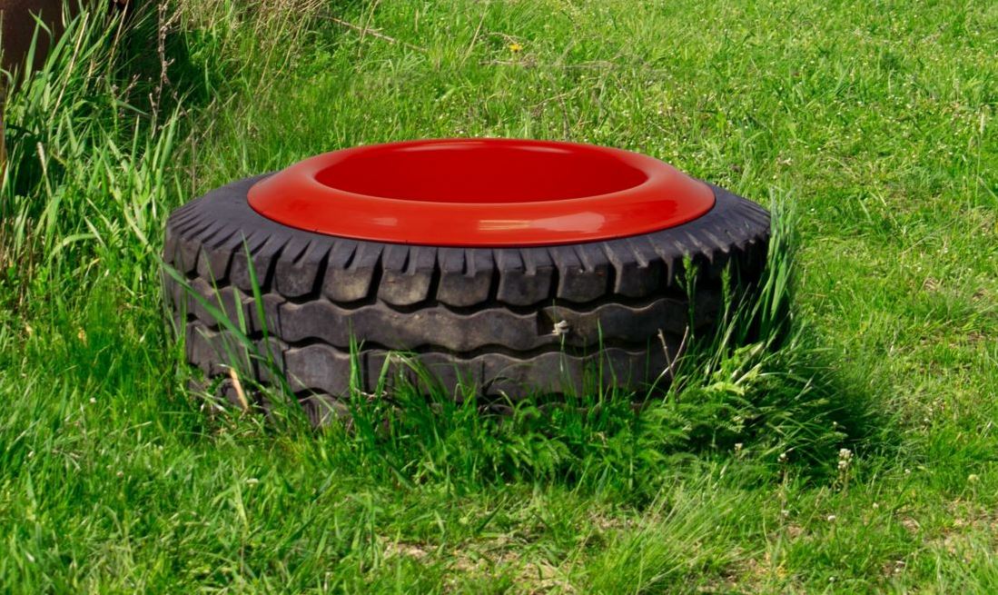 Tuff Stuff Tire Feeder for Livestock, 16qt